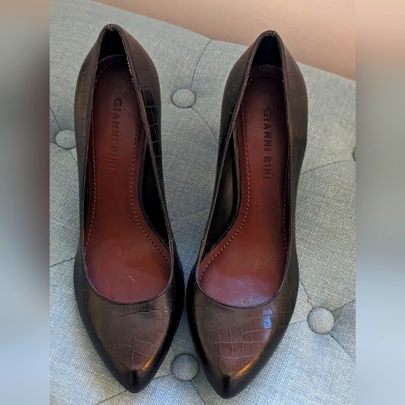 Gianni Bini Heels - Picture 1 of 5